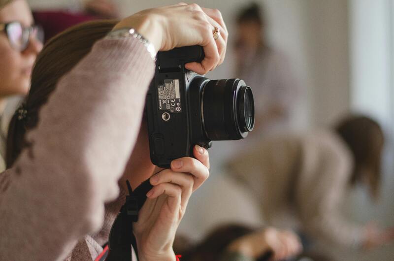 5.3.1 Training through fieldwork research including a week photographic training followed by fieldwork : Migrations